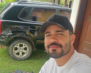 Jhonatan A.